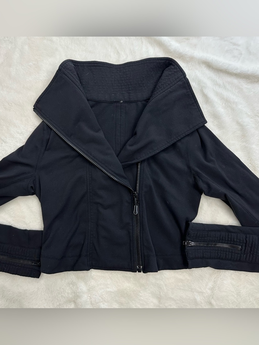 Rare Vintage Lululemon Principal Jacket Asymmetric Zip Crop - Black - Size 4